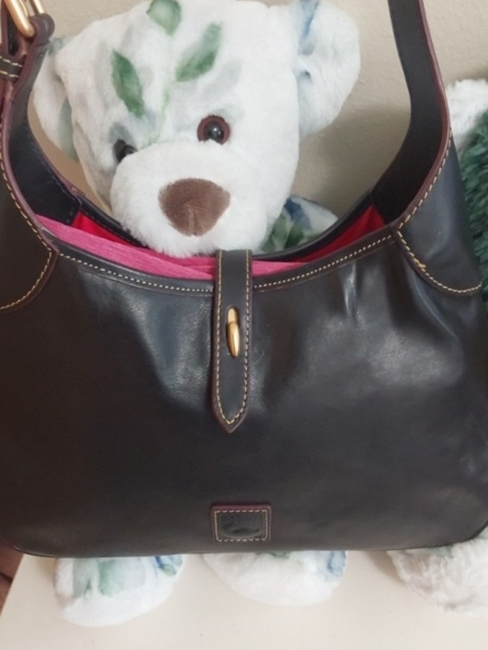 GUC Dooney & Bourke Florentine Shoulder Bag